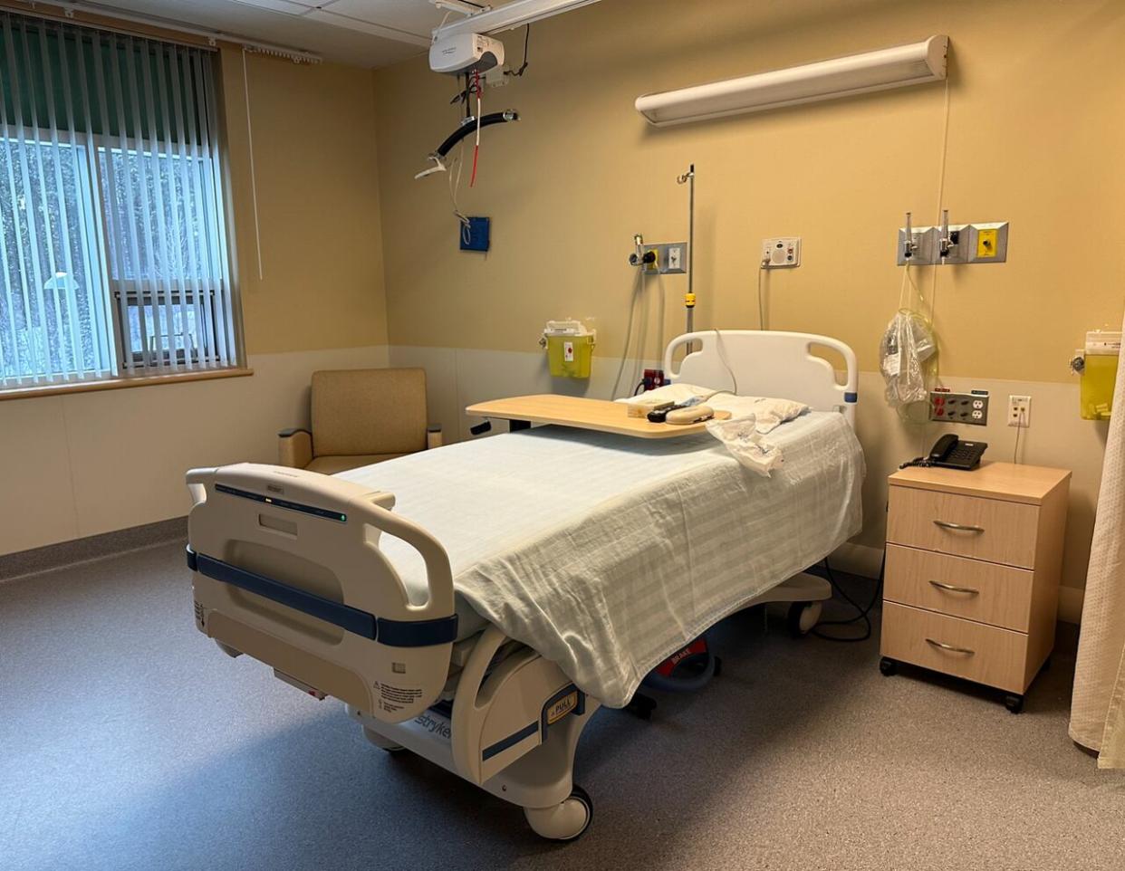 A room at the Watson Lake, Yukon, hospital that was earmarked to be converted from an in-patient bed to long-term care. The territorial government has since cancelled those plans, leaving local doctors and other residents wondering why.  (Cheryl Kawaja/CBC - image credit)