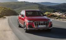 View Photos of the 2020 Audi Q7