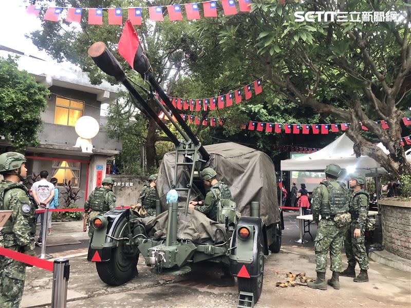 日前新北市的空軍三重一村「2020新北市眷村文化節」上，由新北市與國防部空軍司令部合作展出現役「35快砲」。（圖／記者林恩如攝影）