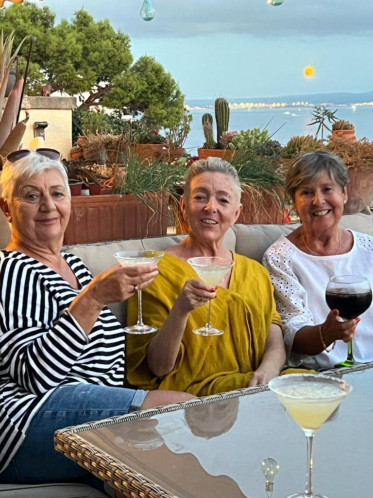 Anne Juliff (middle) was diagnosed with myelofibrosis in 2022, after losing 10lbs suddenly and not feeling hungry. (SWNS)