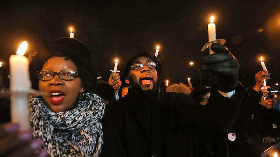 Una vigilia por la muerte de Eric Garner a manos de la policía en 2015