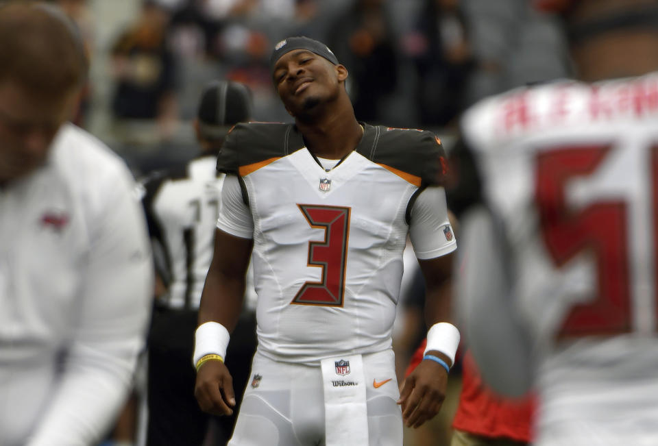 Jameis Winston is no longer sidelined, and his upcoming schedule is basically a layup line. (AP Photo/David Banks)