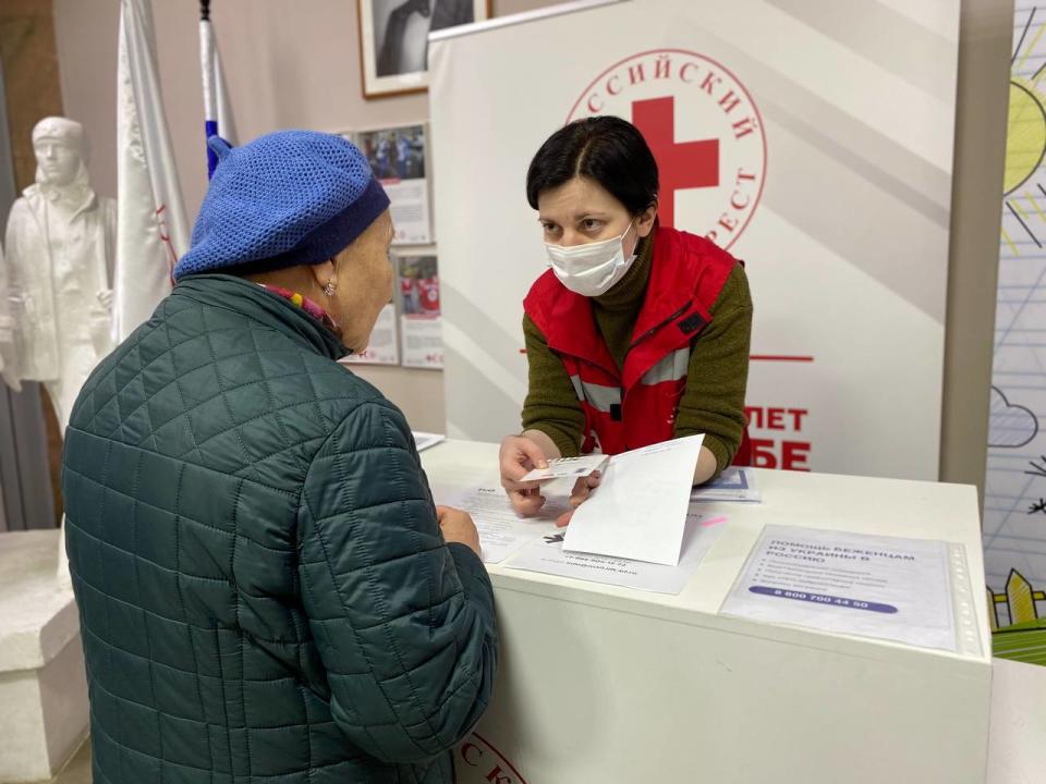 保加利亞的人道服務站如一間社區中心，設有前台予有需要人士查詢所需支援。（紅十字會提供圖片）