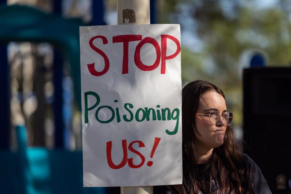 Sarah Olaguez joins residents calling for the Chiquita Canyon Landfill to be closed