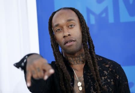 Rapper Ty Dolla Sign arrives at the 2016 MTV Video Music Awards in New York, U.S., August 28, 2016. REUTERS/Eduardo Munoz