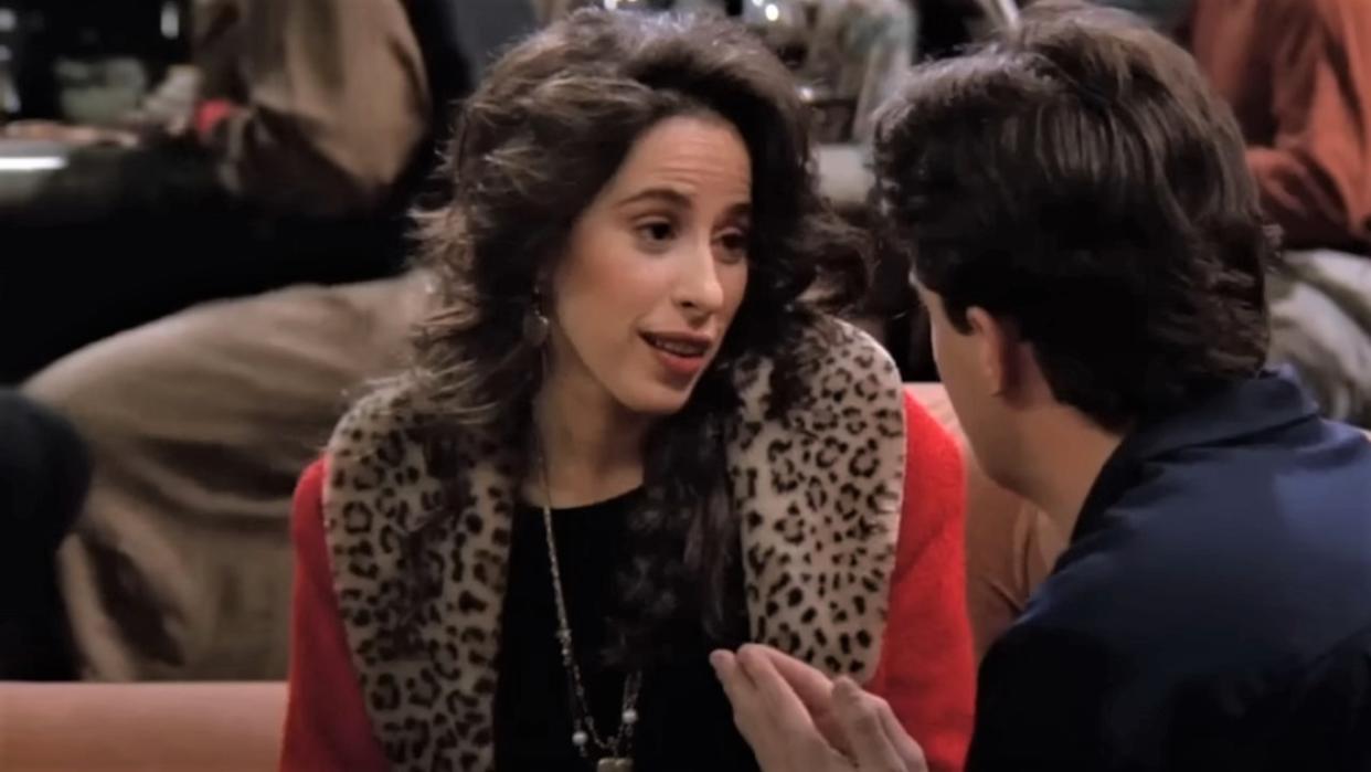  Maggie Wheeler on Friends. 