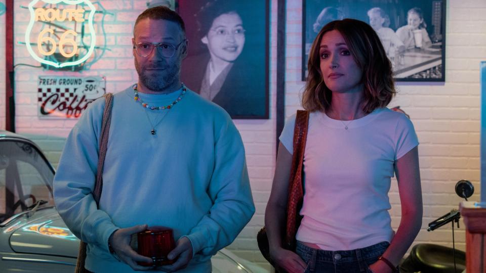 Seth Rogen and Rose Byrne in Platonic