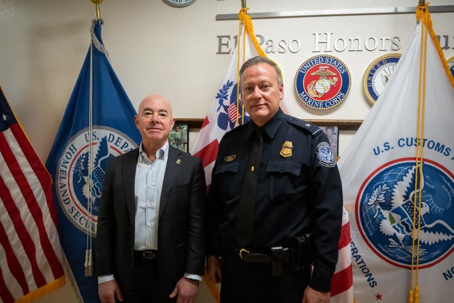 El Paso, Tx. (December 13, 2022) Homeland Security Secretary Alejandro Mayorkas visited the Paso Del Norte Port of Entry in El Paso, Texas. Mayorkas met with Mayor Oscar Lesser and Judge Samaniego and other United States Border Patrol employees. (DHS photo by Sydney Phoenix)