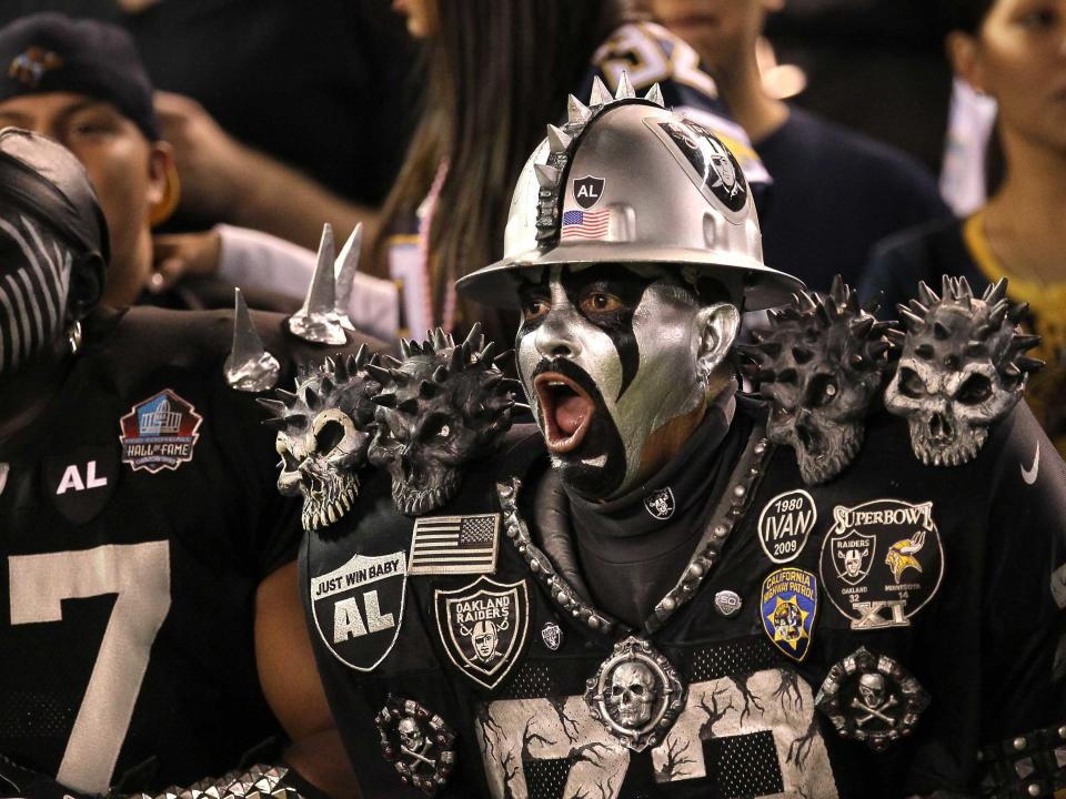 Oakland Raiders fans