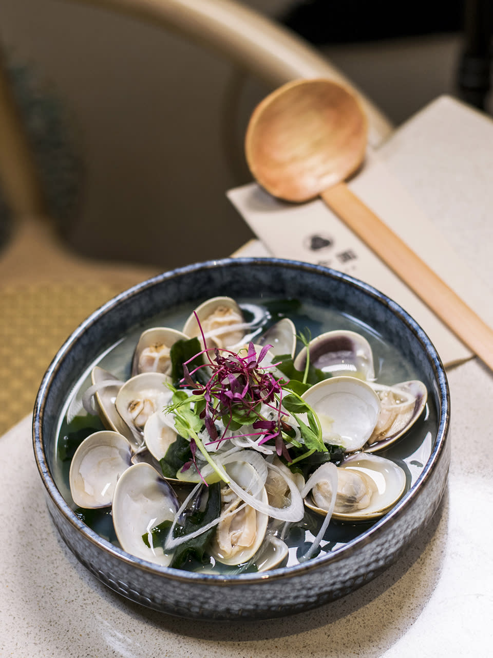 鰂魚涌美食│親民價西日料理 爆料丼飯+抵食壽司拼盤+吸睛甜品
