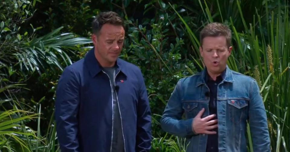 Presents Ant and Dec watch on and offer encouragement (ITV)