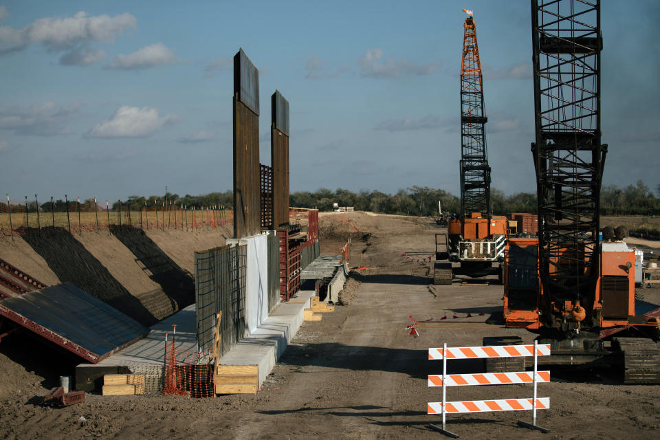 Una sección del muro fronterizo en construcción cerca de Donna, Texas, el 7 de noviembre de 2019. (Alyssa Schukar/The New York Times)