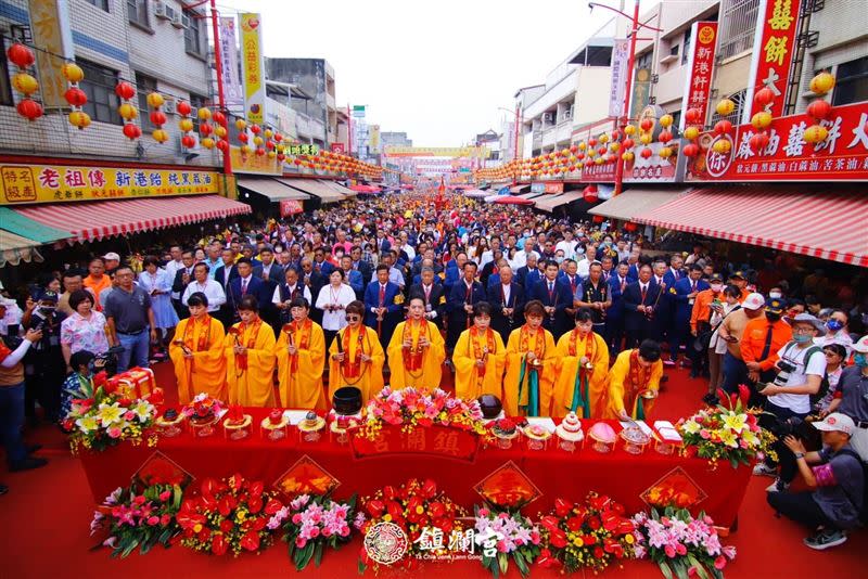 25日上午於奉天宮外舉行祝壽大典。（圖／翻攝自大甲鎮瀾宮臉書）