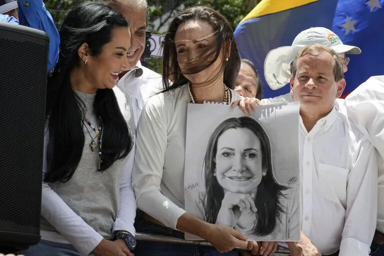 María Corina Machado, en la protesta en Caracas. (AP/Ariana Cubillos)