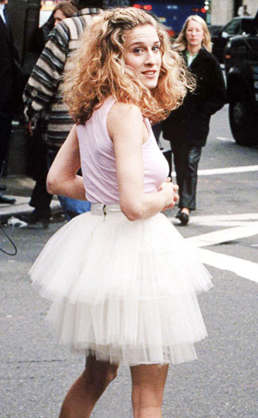 carrie bradshaw tutu