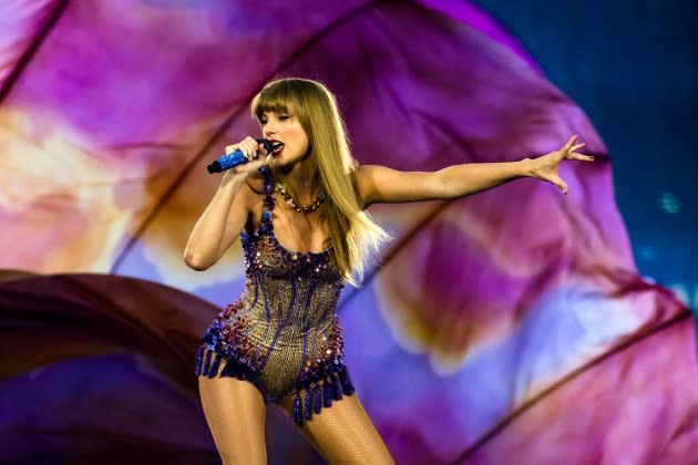 taylor-swift-metlife-opening - Credit: Griffin Lotz for Rolling Stone