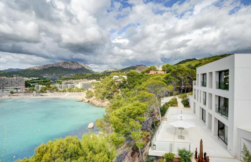 3) Nine-bedroom villa, Mallorca