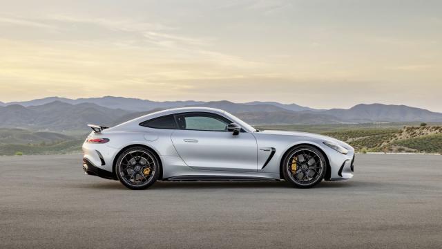 2024 Mercedes-Benz AMG GT Photos: A Next Generation Sports Car - Bloomberg