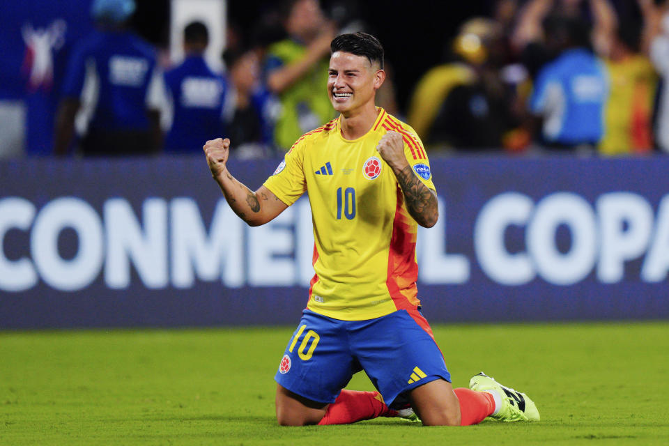 Colombia's James Rodriguez celebrates beating Uruguay 1-0 in a Copa America semifinal soccer match in Charlotte, N.C., Wednesday, July 10, 2024. (AP Photo/Jacob Kupferman)