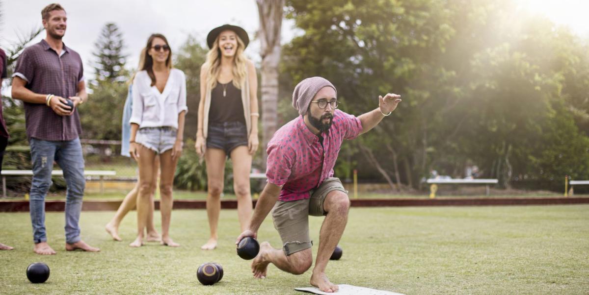 Vintage 9 Piece Bocce Ball Set Lawn Bowling