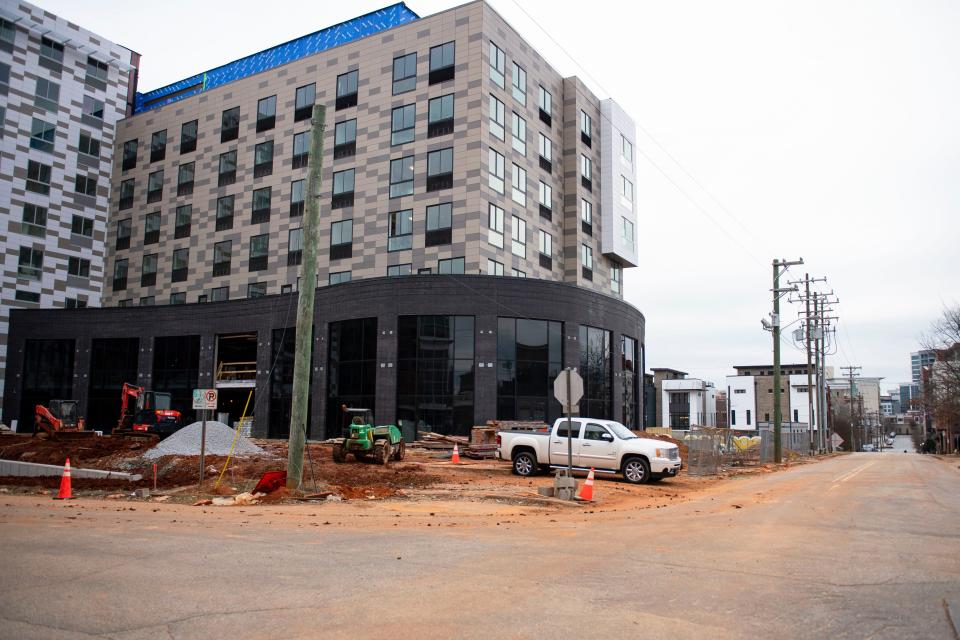 A new luxury apartment complex is under construction on the corner of Rhett and Wardlaw Streets in downtown Greenville on Wednesday, Jan. 11, 2023. 