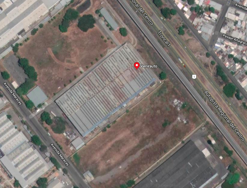 Los galpones y estacionamiento de la empresa mixta Venirauto Industrias C. A. en la zona industria de Maracay, estado Aragua, lucen vacíos (Captura de pantalla Google Maps).