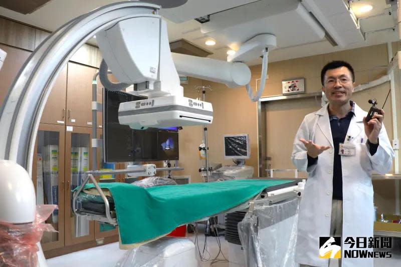 ▲陳賢生指出，現代醫療的目標是新精準醫學，這次引進的單向數位平板心導管X光機，可提供高效率的單向心臟血管攝影。（圖／記者張茂雄攝，2023.12.27）