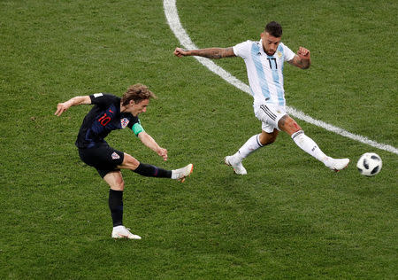 Soccer Football - World Cup - Group D - Argentina vs Croatia - Nizhny Novgorod Stadium, Nizhny Novgorod, Russia - June 21, 2018 Croatia's Luka Modric scores their second goal REUTERS/Carlos Barria