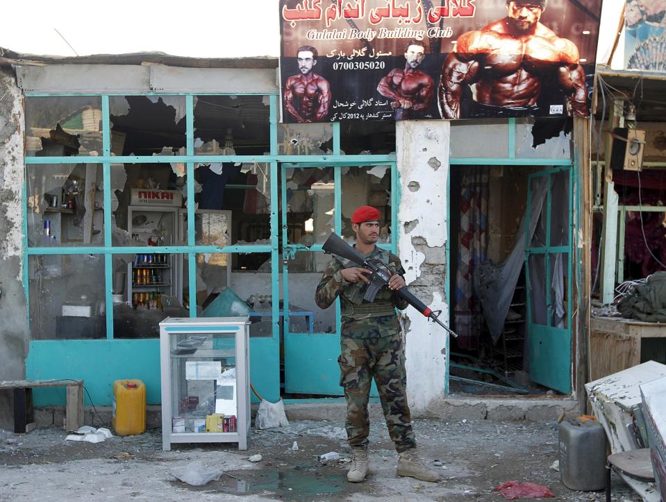 Deadly Taliban attack on airport in Kandahar, Afghanistan