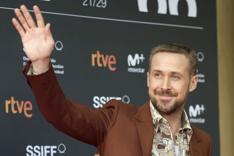 Ryan Gosling interpreta a un exagente de la CIA, que se embarca en peligrosas misiones alrededor del mundo