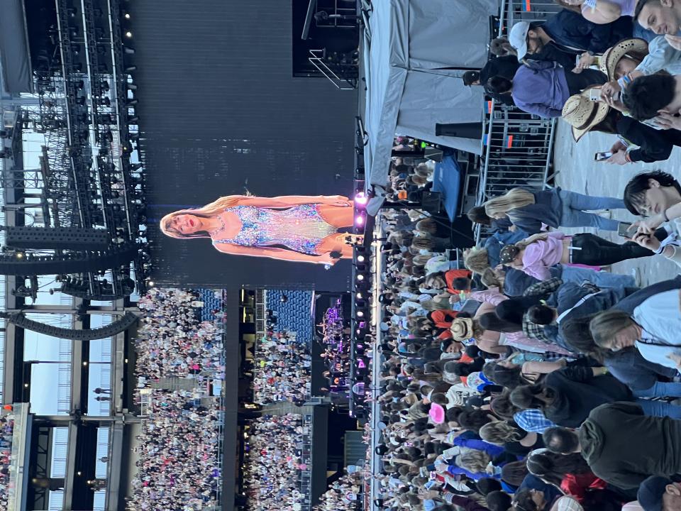 Taylor takeover: Boston 25 viewers show their Swiftie Spirit during weekend concerts at Gillette