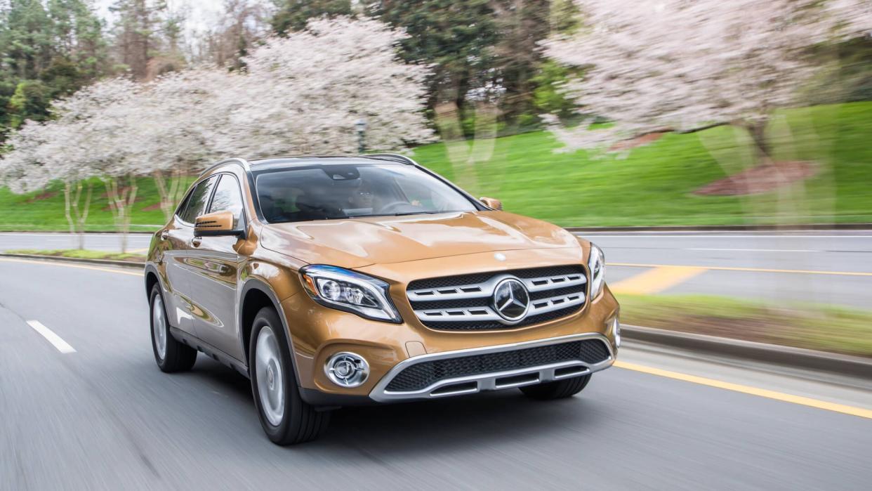 2018 Mercedes-Benz GLA250 4MATIC (should populate both GLA250 and GLA250 4MATIC categories).