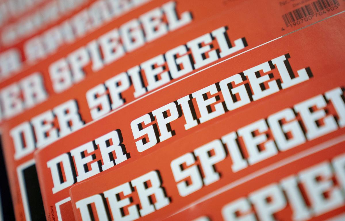 Germany: Der Spiegel says star reporter made up material