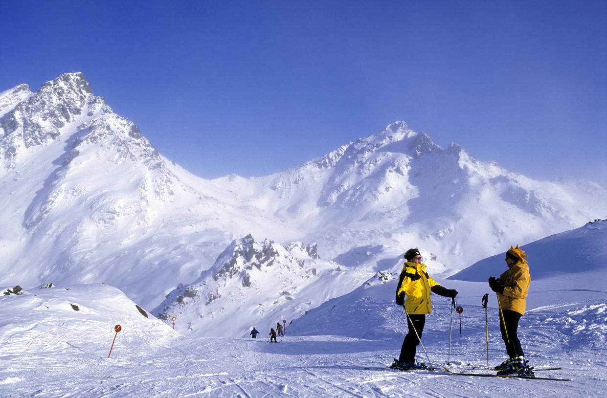 piste au sommet du Pardatschgrat, domaine skiable, Ischgl, vallee de Paznaun, Silvretta region du Tyrol, Autriche slopes, top of the Pardatschgrat in ski area, Ischgl, Paznaun valley, Silvretta in Tyrol area, Austria. (Photo by JARRY/TRIPELON/Gamma-Rapho via Getty Images)