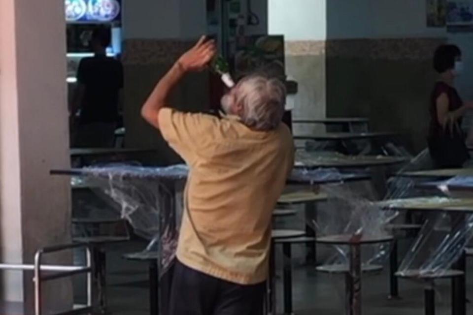 Liw Ah Piw seen at People's Park Food Centre on 22 April. (Photo: Yahoo News Singapore)