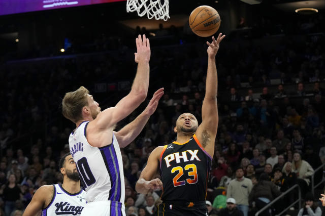 Suns end with 23-4 run, beat Kings 119-117 on Durant's free throws