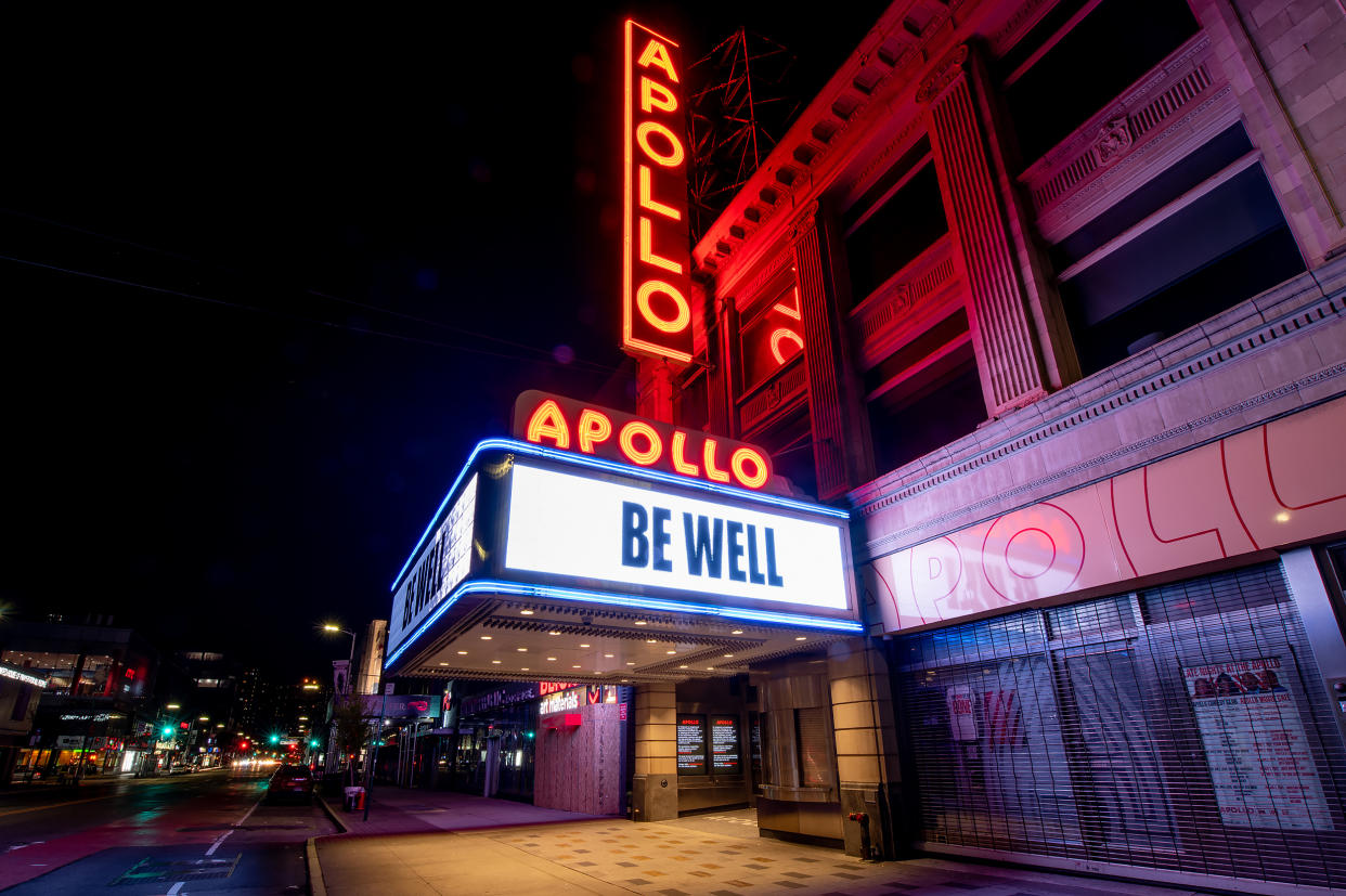 A view of the bright and historic Apollo Theater in Harlem, NYC. (Roy Rochlin / Getty Images)