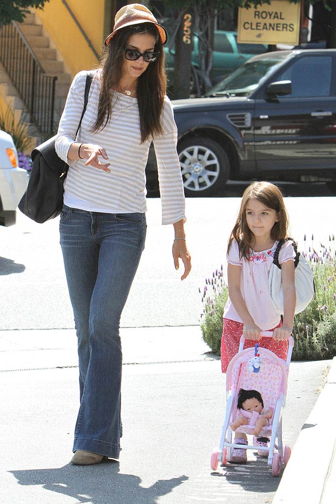 Katie Holmes Suri Shopping