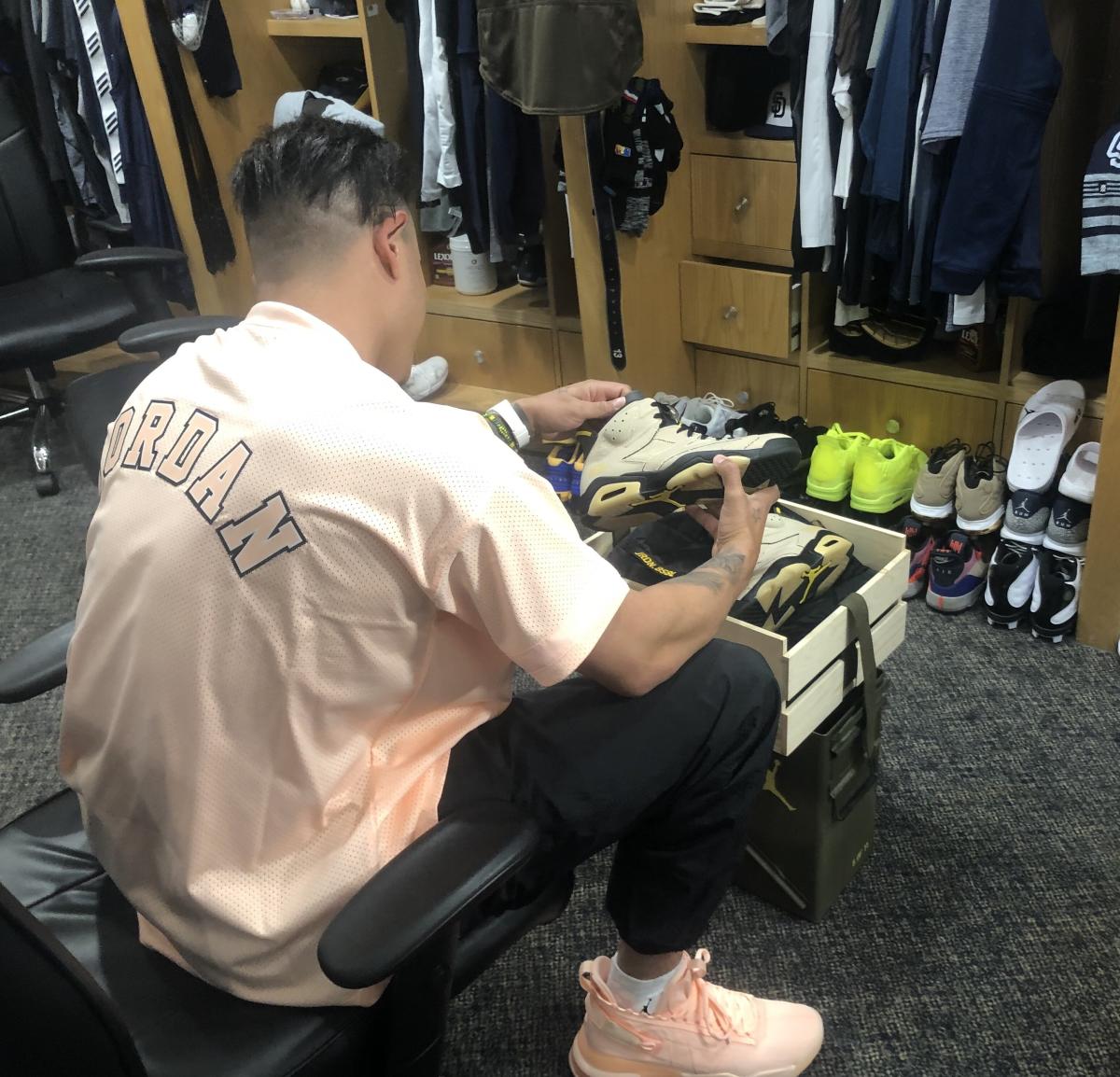 Manny Machado Wears Air Jordans Before San Diego Padres Playoff