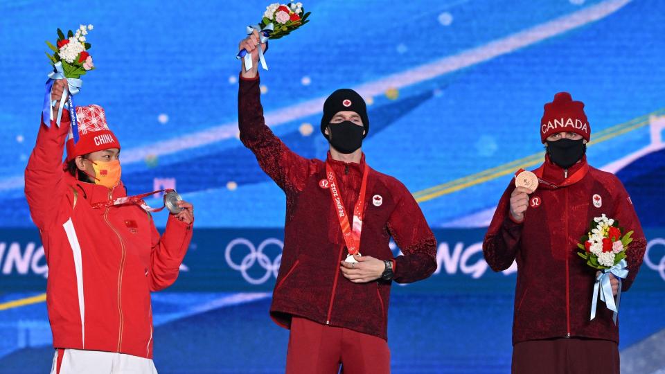 There&#39;s no bad blood between Beijing medallists Max Parrot and Mark McMorris. (Getty)