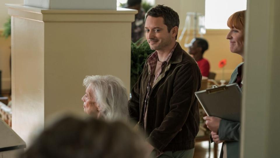 Elijah Wood as Walter character in Yellowjackets