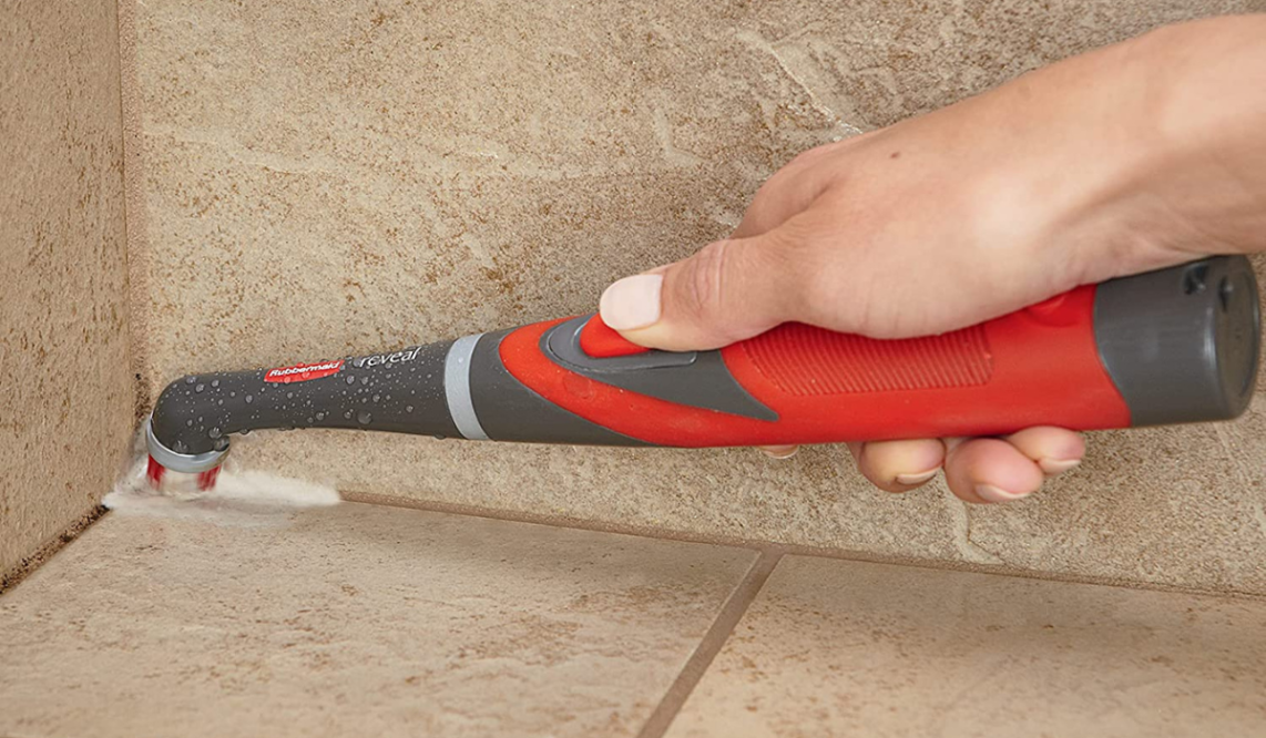 RUBBERMAID REVEAL POWER SCRUBBER REVIEW  CLEANING TILE GROUT WITH THE  SCRUBBER USING 3 METHODS 