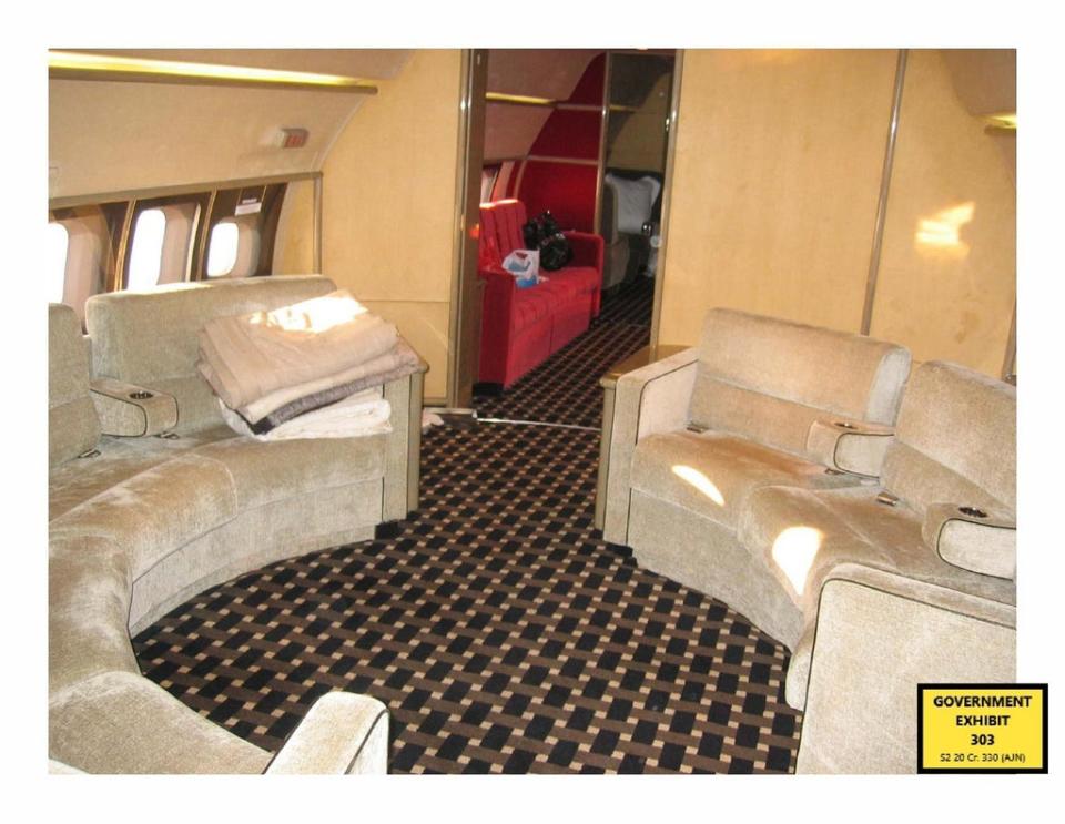 El interior de uno de los Boeing 727 de Epstein (Oficina de la Fiscalía de Distrito de EE.UU.)