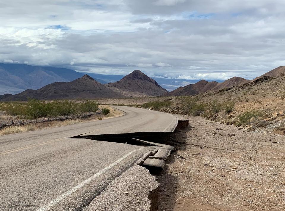 Daylight Pass Road damage. (NPS photo)