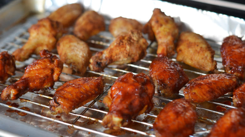 half glazed half unglazed chicken wings