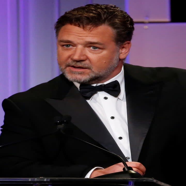 Russell Crowe speaking at the American Cinematheque Awards