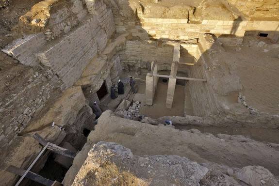 Scientists have unearthed the tomb of an ancient Egyptian princess, Sheretnebty, and four surrounding tombs of high officials, all in a court in Abusir South, south of Cairo.