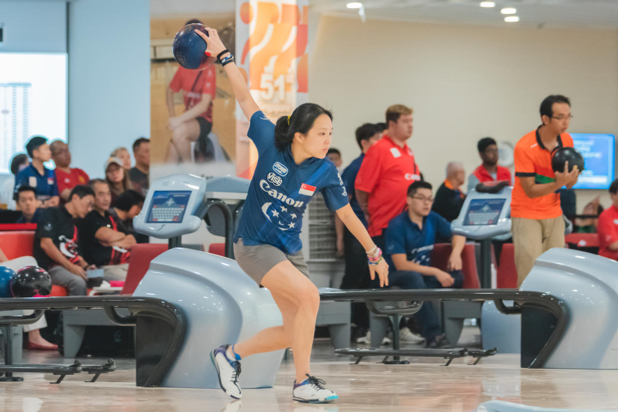 Singapore bowler Jazreel Tan in action at the 50th Singapore National Bowling Championships. (PHOTO: Eldridge Chang)