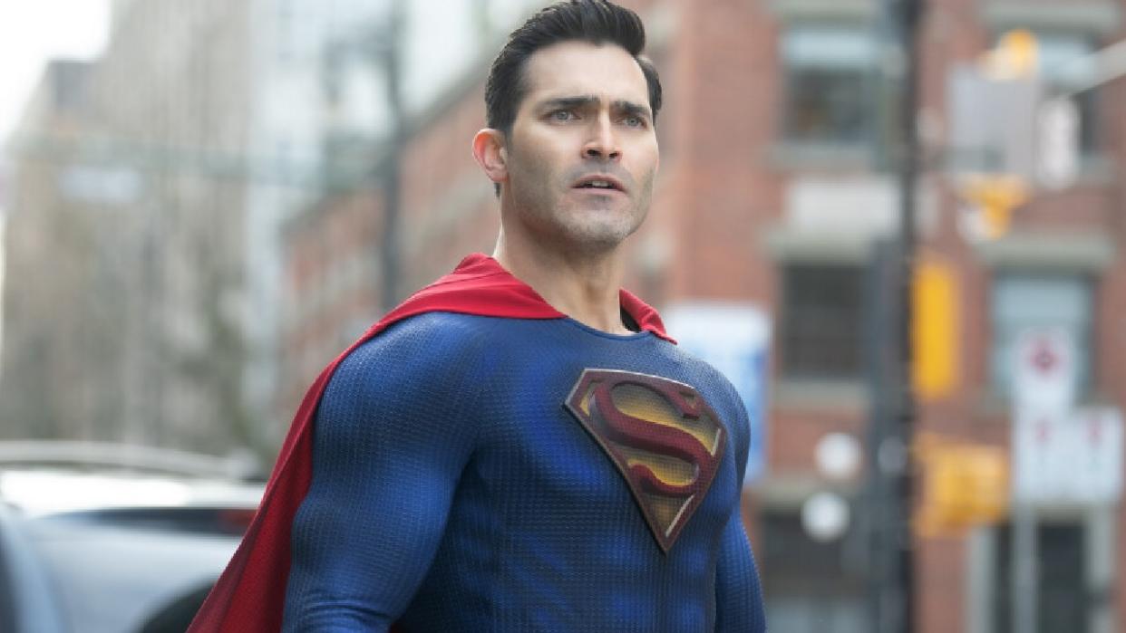  Tyler Hoechlin in Superman And Lois on The CW 