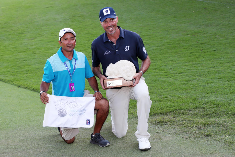 With last year’s incident with Matt Kuchar behind him, David “El Tucan” Ortiz will be on the bag for Rob Oppenheim this week at the Mayakoba Golf Classic. (Rob Carr/Getty Images)